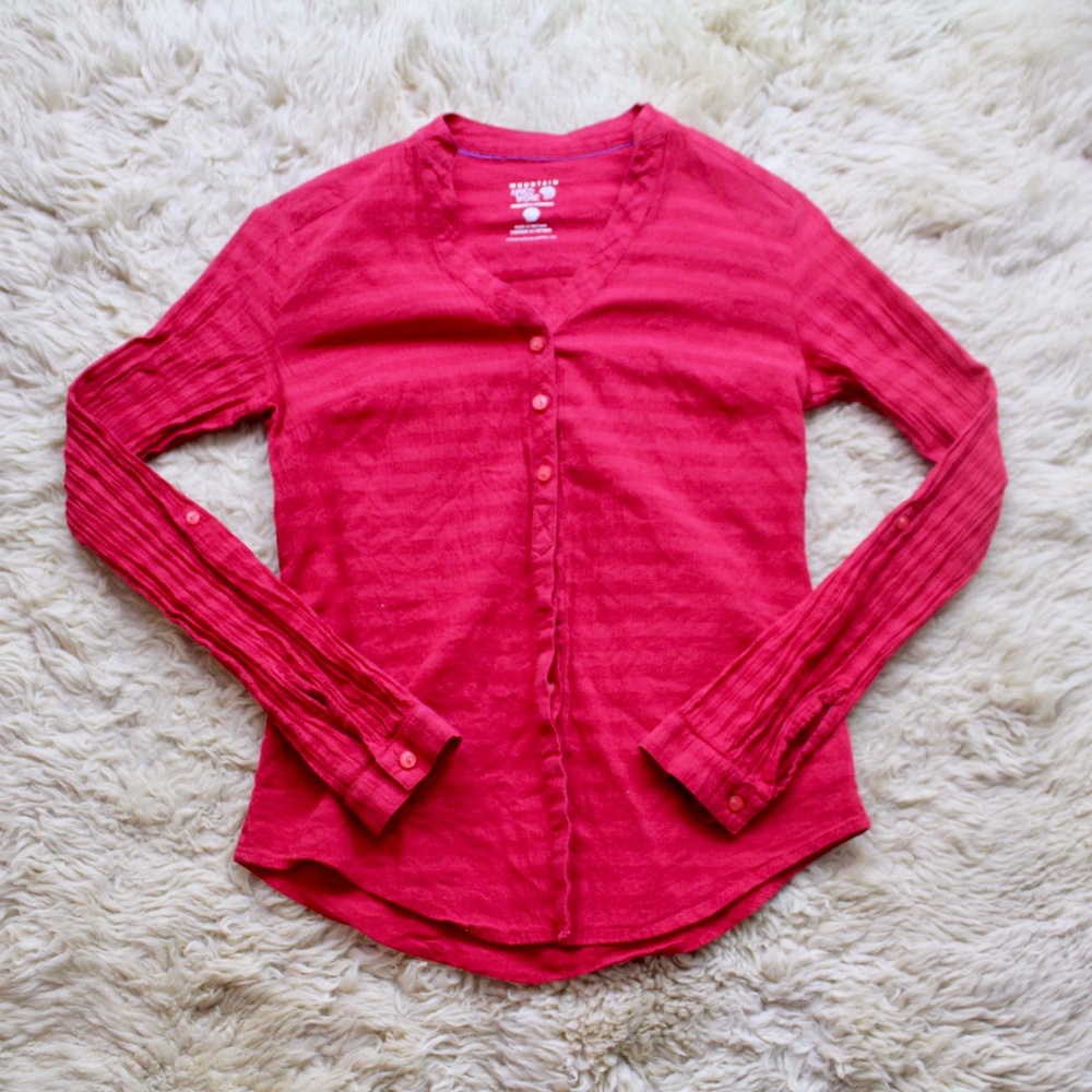 Mountain Hardwear Women's Sipmle Red Button Up